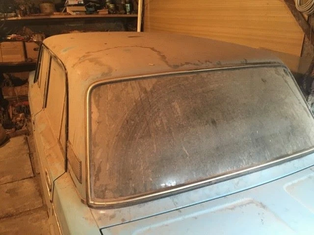 Bu maşın 25 il qarajda saxlanılıb və heç sürülməyib (FOTO)