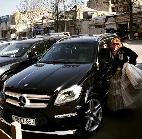 Дорогие автомобили звезд азербайджанского шоу-бизнеса (фото)