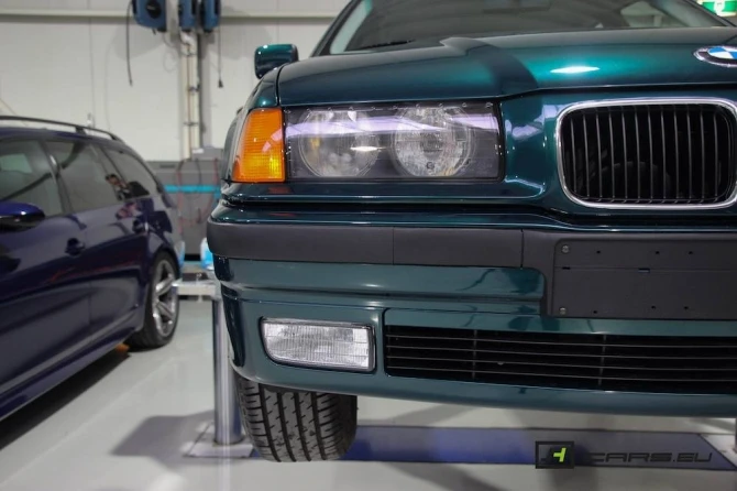 BMW 320i с самым маленьким пробегом в мире за 56 тысяч долларов (галерея)