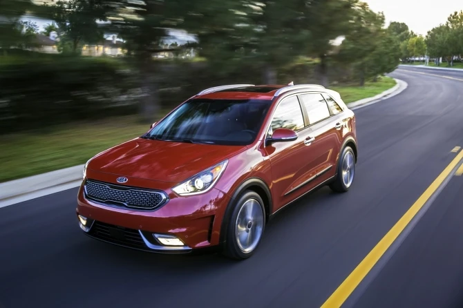 Гибридный кроссовер Kia Niro Hybrid официально представлен в Чикаго (галерея)
