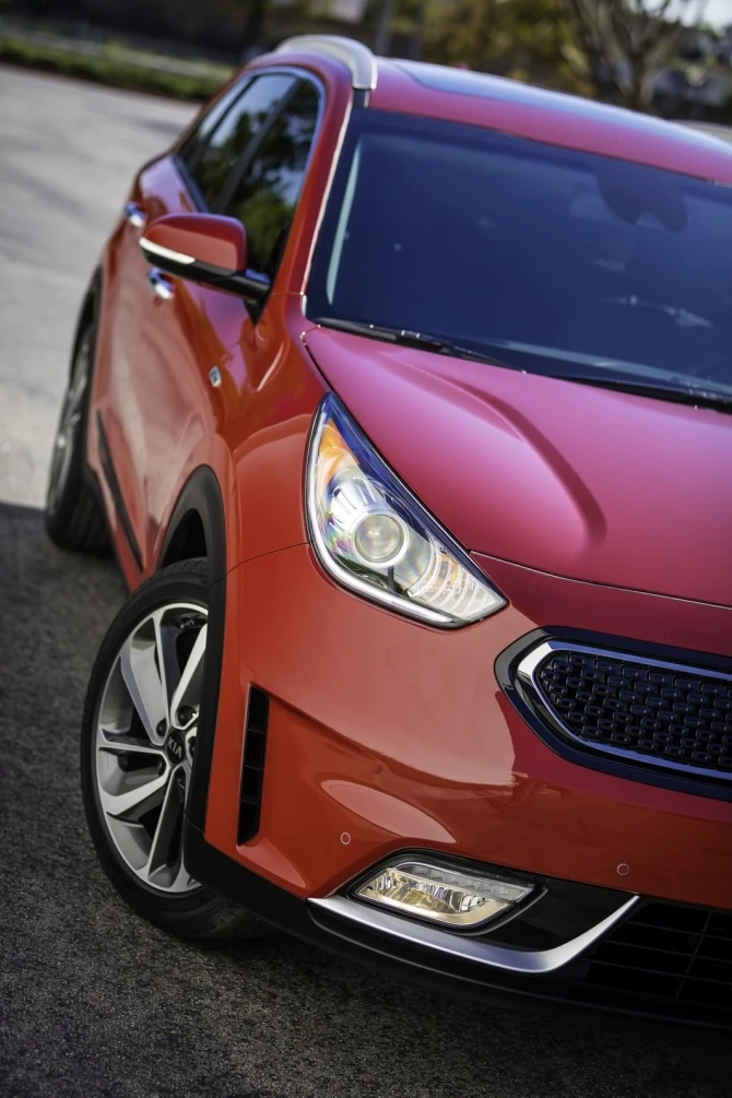 Гибридный кроссовер Kia Niro Hybrid официально представлен в Чикаго (галерея)