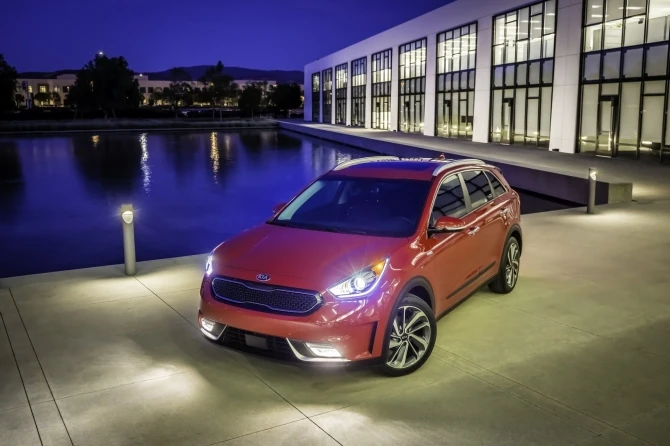 Гибридный кроссовер Kia Niro Hybrid официально представлен в Чикаго (галерея)