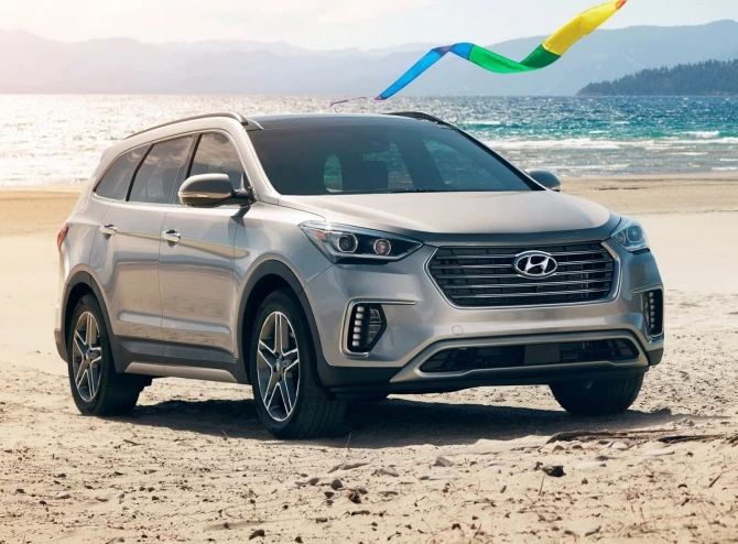Hyundai Santa fe и Grand Santa fe показали свое новое обличье на автосалоне в Чикаго