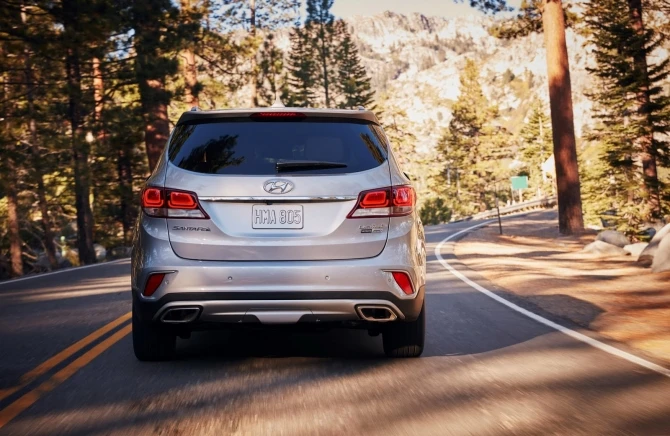 Hyundai Santa fe и Grand Santa fe показали свое новое обличье на автосалоне в Чикаго