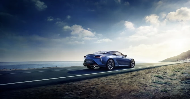 Lexus рассекретил дизайн гибридной версии спорткара LC 500
