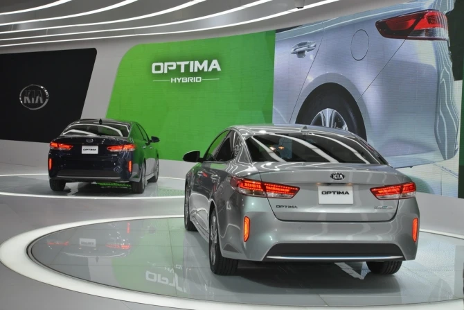Линейка Kia пополнилась первым 