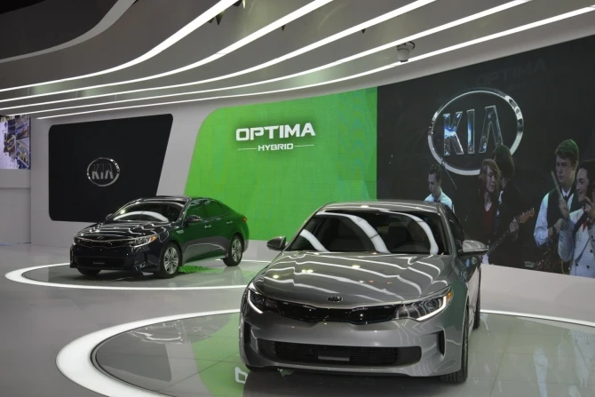 Линейка Kia пополнилась первым 