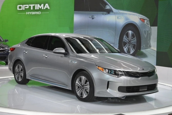 Линейка Kia пополнилась первым 