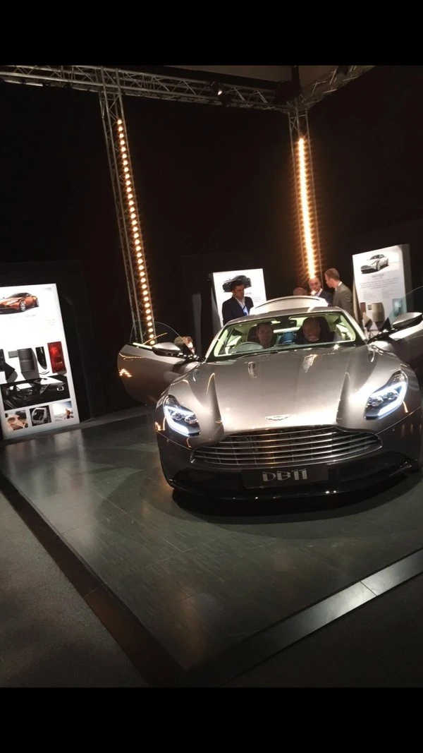 Снимки Aston Martin DB11 утекли в сеть