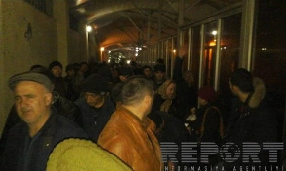 Более двух тысяч людей застряли на азербайджано-российской границе (фото)