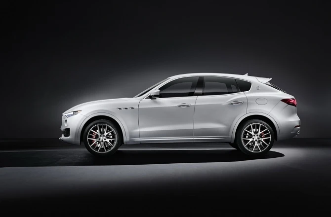 Maserati Levante. Итальянцы показали 
