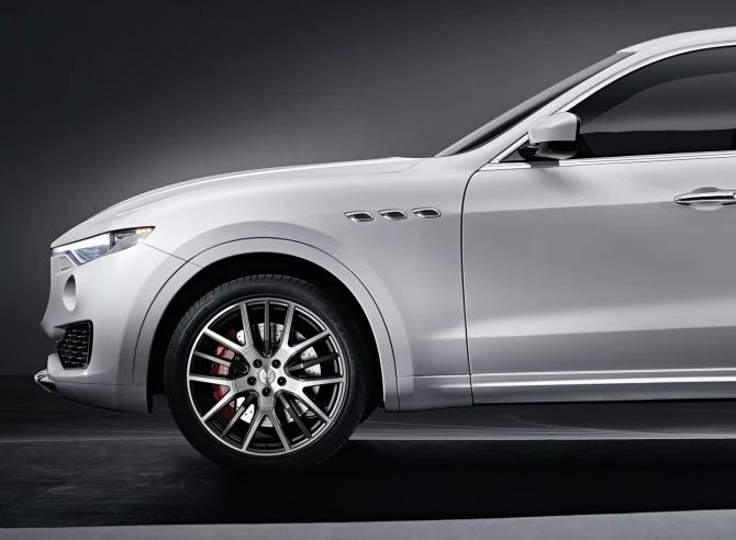 Maserati Levante. Итальянцы показали 