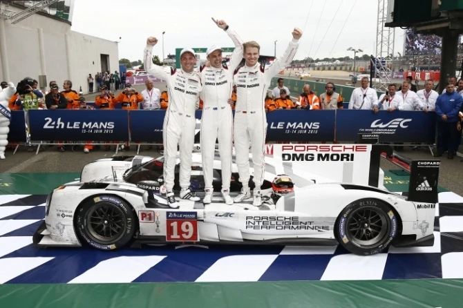 Porsche презентует двигатель нового поколения