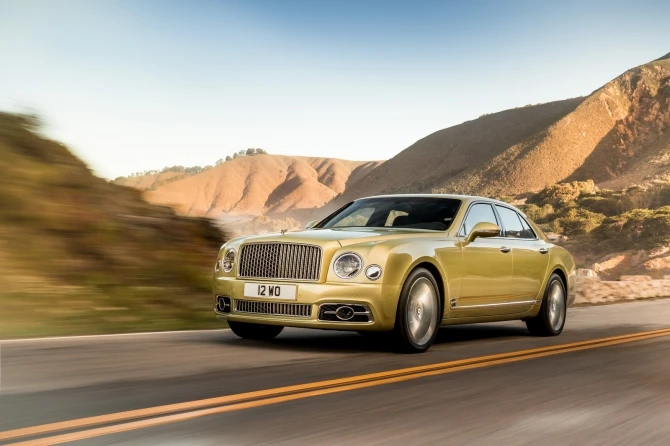 Лонг Bentley Mulsanne – главная новинка 2017 года (фотогалерея)
