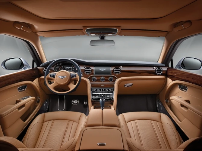 Лонг Bentley Mulsanne – главная новинка 2017 года (фотогалерея)