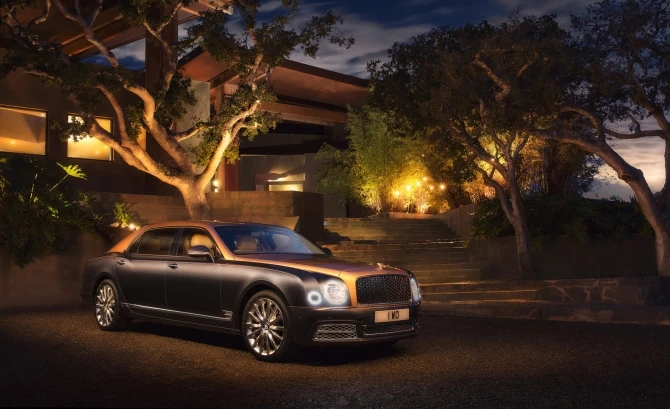 Лонг Bentley Mulsanne – главная новинка 2017 года (фотогалерея)
