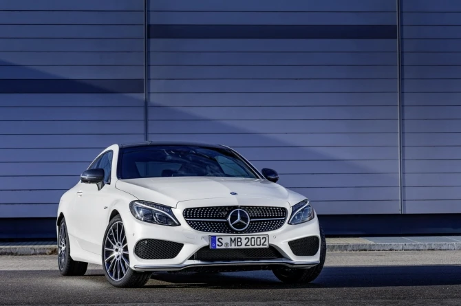 Купе Mercedes-AMG C43 получило 362-сильный мотор (фото)