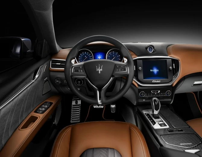 Стиль жизни: каким должен быть настоящий Maserati (видео)