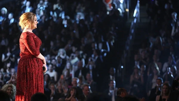 Адель стала обладательницей четырех премий Brit Awards (видео)