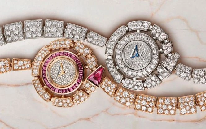 Bulgari представил новую коллекцию стильных женских часов со змеиными мотивами