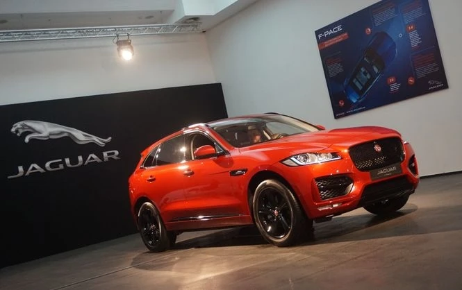 Первый кроссовер F-Pace от Jaguar засветился в Киеве (фотогалерея)