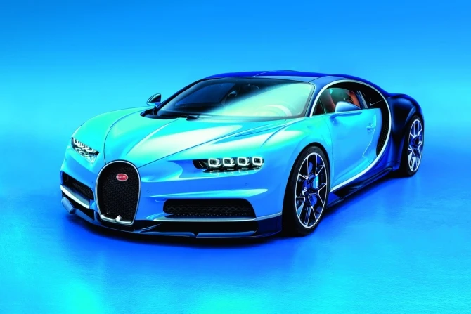 Bugatti представила серийную 1500-сильную замену «Вейрону» с максималкой 418 км/ч (галерея)
