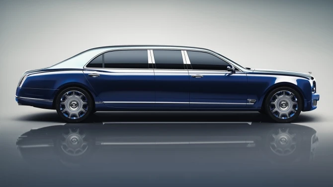 В Женеве представлен Bentley Mulsanne Grand Limousine (видео)