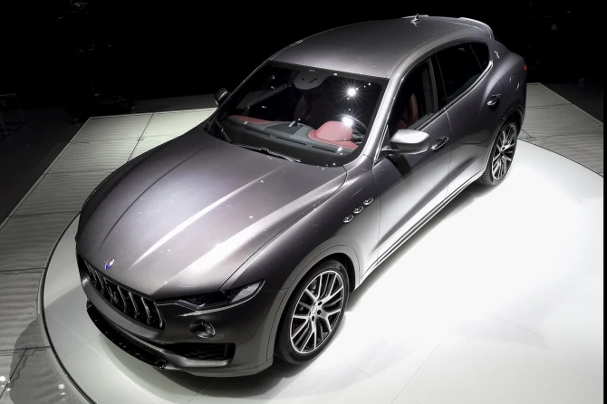 Maserati представила в Женеве первый кроссовер в своей истории (видео)