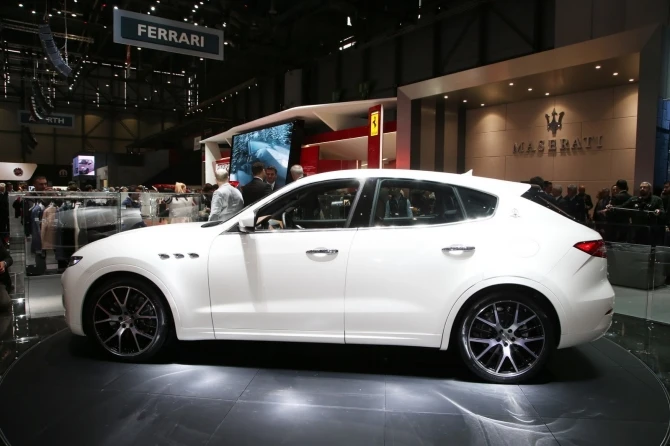Maserati представила в Женеве первый кроссовер в своей истории (видео)