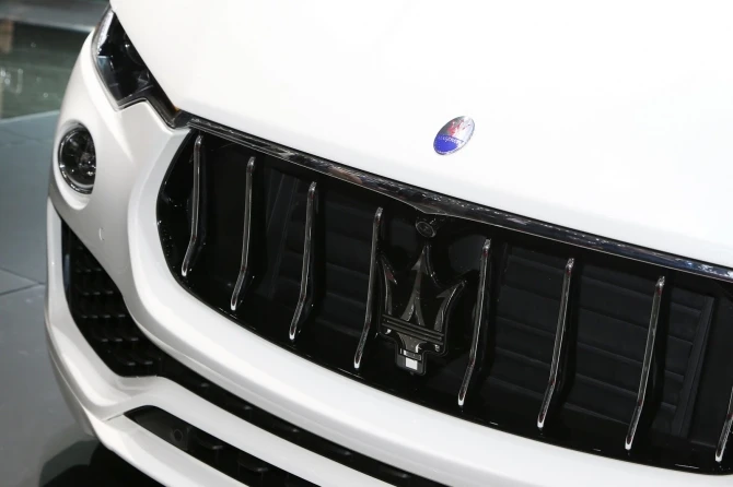 Maserati представила в Женеве первый кроссовер в своей истории (видео)