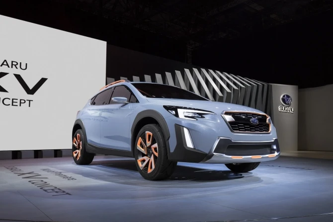 Subaru представила предвестника серийного кроссовера XV (фото)