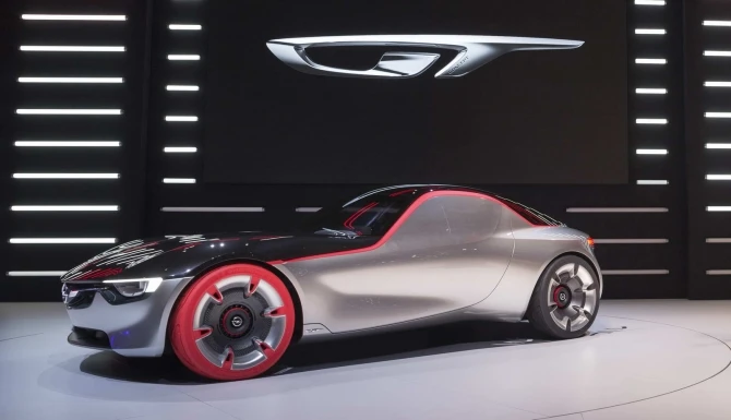 В Женеве презентовали спортивное концептуальное купе Opel GT Concept (фото)