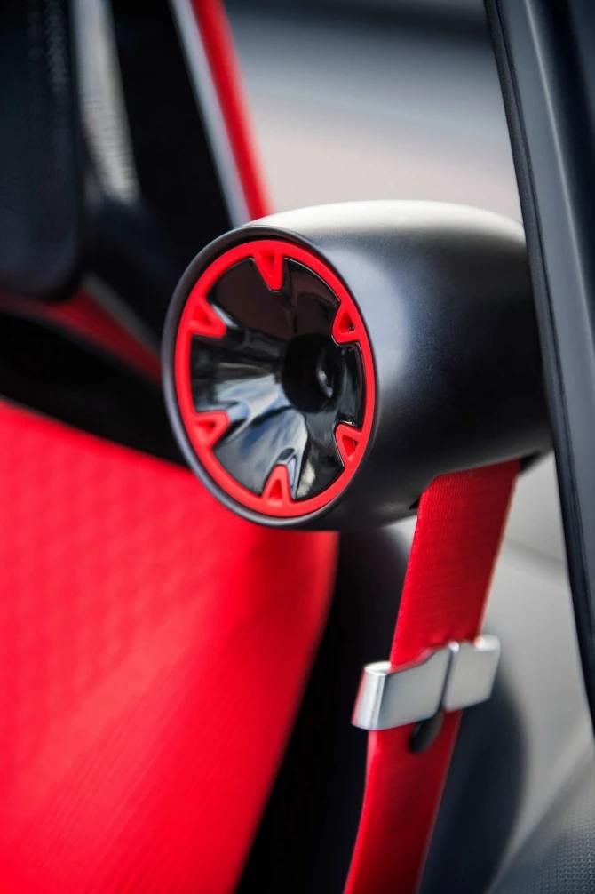 В Женеве презентовали спортивное концептуальное купе Opel GT Concept (фото)