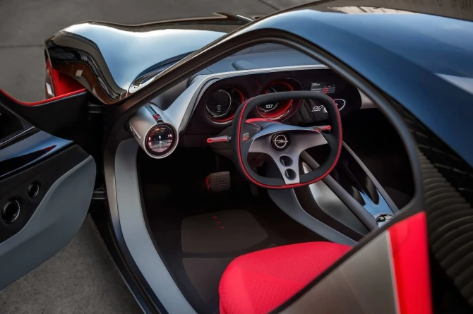 В Женеве презентовали спортивное концептуальное купе Opel GT Concept (фото)