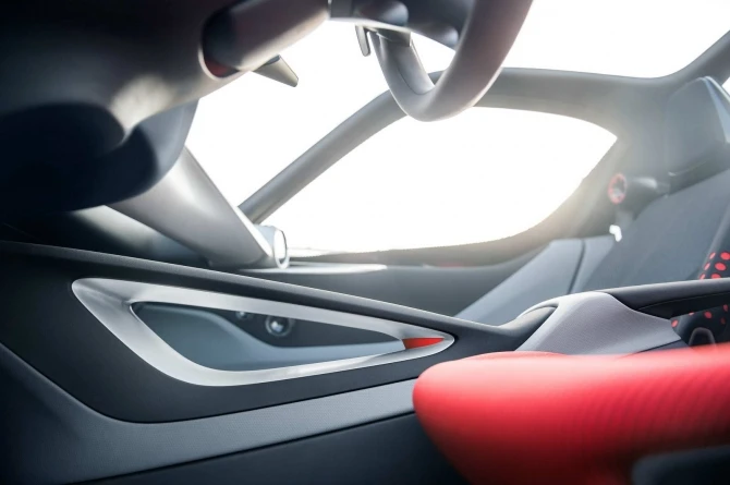 В Женеве презентовали спортивное концептуальное купе Opel GT Concept (фото)