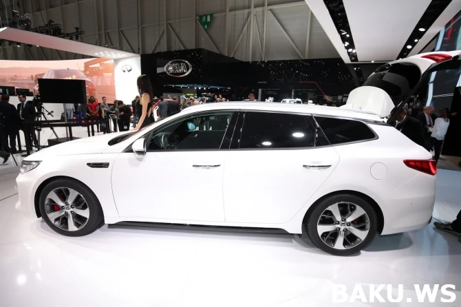 Kia представила универсал Optima Sportswagon (видео)