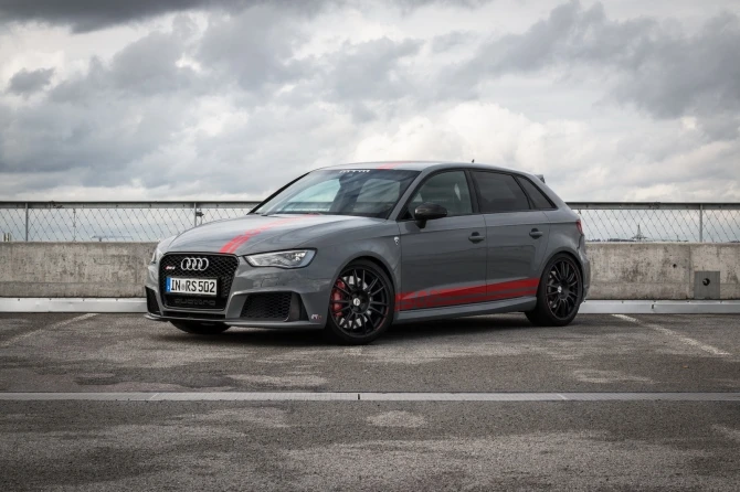 В Женеве представлена тюнинговая версия Audi RS3 (видео)