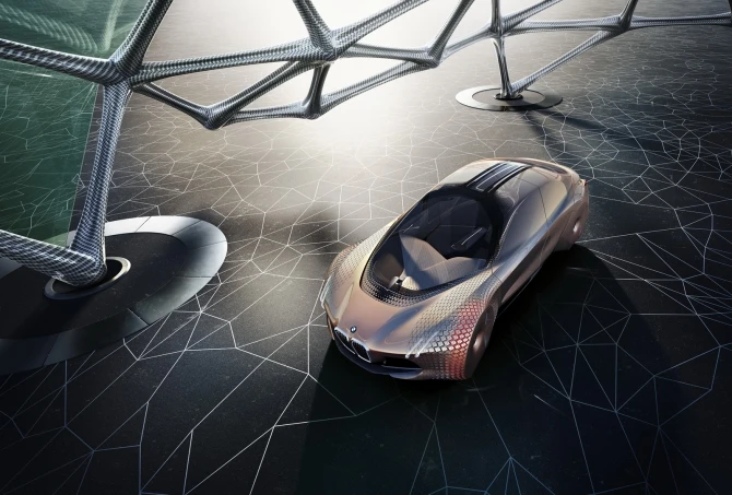 BMW в честь 100-летия представила роскошный концепт Vision Next 100 (галерея)