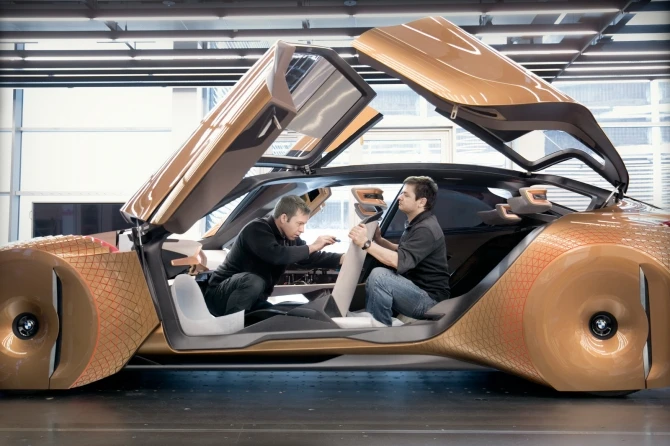 BMW в честь 100-летия представила роскошный концепт Vision Next 100 (галерея)