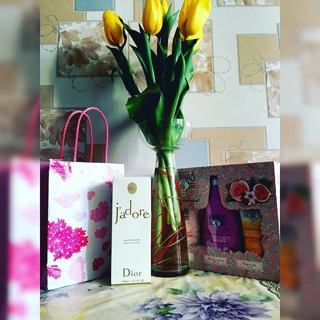 Доказываем, что 8 марта — это очень весело