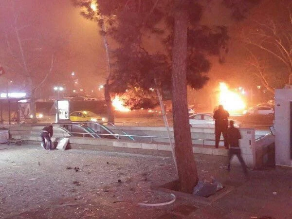 Жертвами теракта в центре Анкары стали 27 человек  (видео)