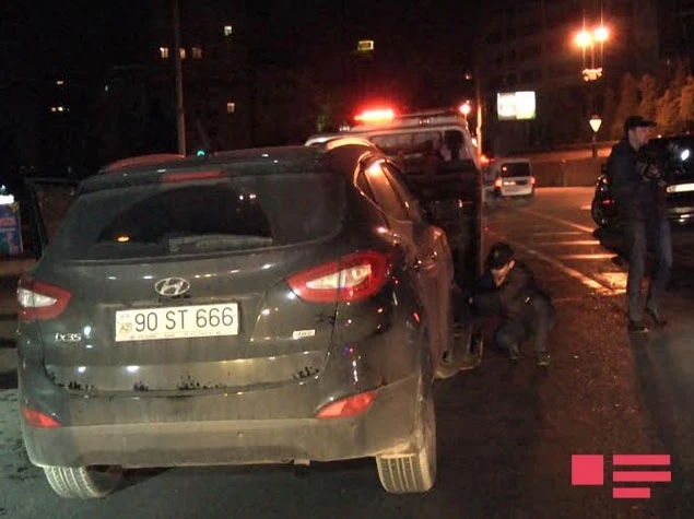 В Баку скандальный продюсер попала в ДТП на своем Hyundai ix35 (фото)