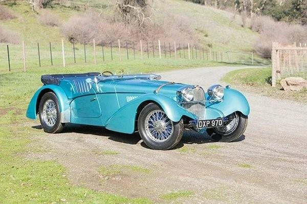 Во Флориде продан красавчик Bugatti 1937 года (фото)