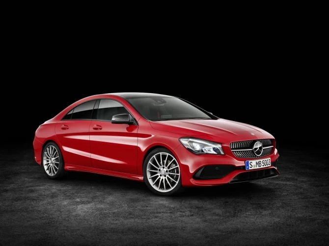 Mercedes-Benz обновил седан и универсал CLA (галерея)