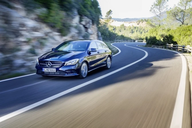 Mercedes-Benz обновил седан и универсал CLA (галерея)