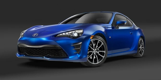 Toyota рассекретила обновленное купе GT86 (фото)