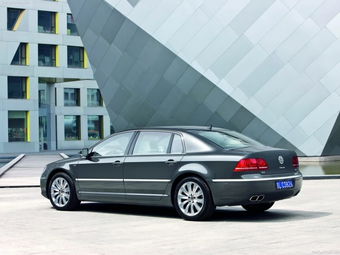 Volkswagen выпустила последний экземпляр седана Phaeton