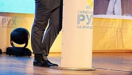 Дресс-код от Саакашвили: глава Одесской области заправил брюки в носки