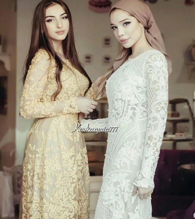 Sosial şəbəkələrin çeçen gözəlləri (FOTO)