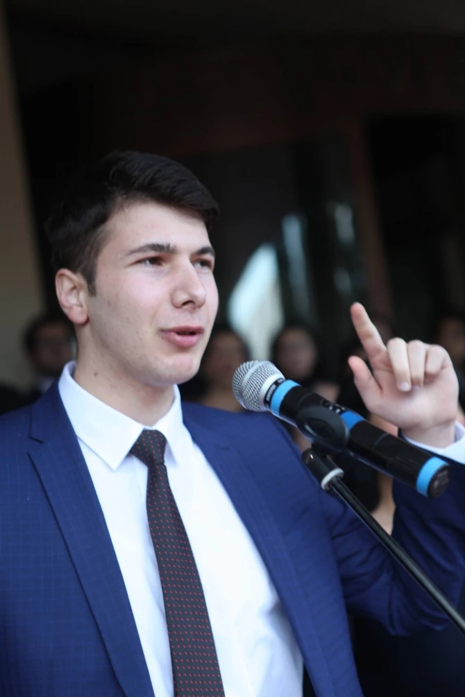 BDU-nun tələbələri əsgərlərimiz üçün toplaşdı (VİDEO, FOTO)